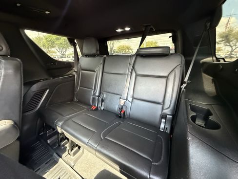 Used 2021 GMC Yukon Denali RWD image 30