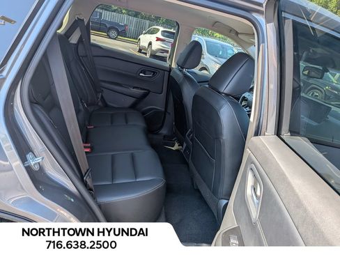 Used 2026 Nissan Rogue SL AWD/4WD image 15