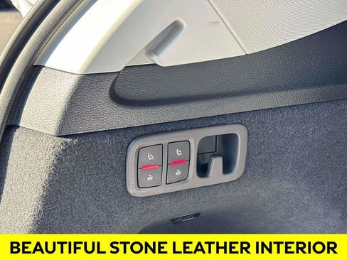 Used 2025 Audi Q7 3.0T Premium Plus image 16