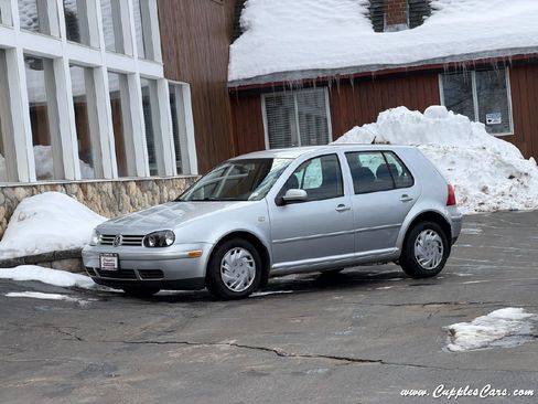 Used 2006 Volkswagen Golf GL image 2