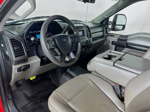 Used 2020 Ford F450 XL w/ Power Equipment Group image 30