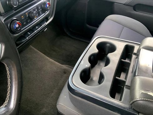 Used 2018 Chevrolet Silverado 1500 LT w/ All Star Edition image 17