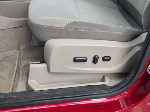 Used 2015 Ford Escape SE FWD image 19