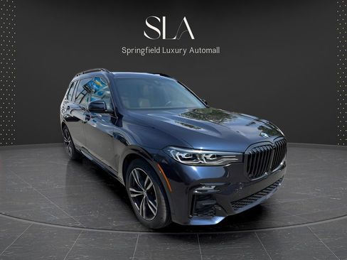 Used 2022 BMW X7 xDrive40i w/ M Sport Package AWD/4WD image 1
