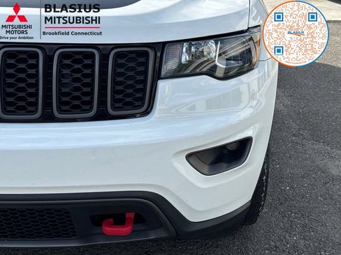 Used 2019 Jeep Grand Cherokee Trailhawk AWD/4WD image 23
