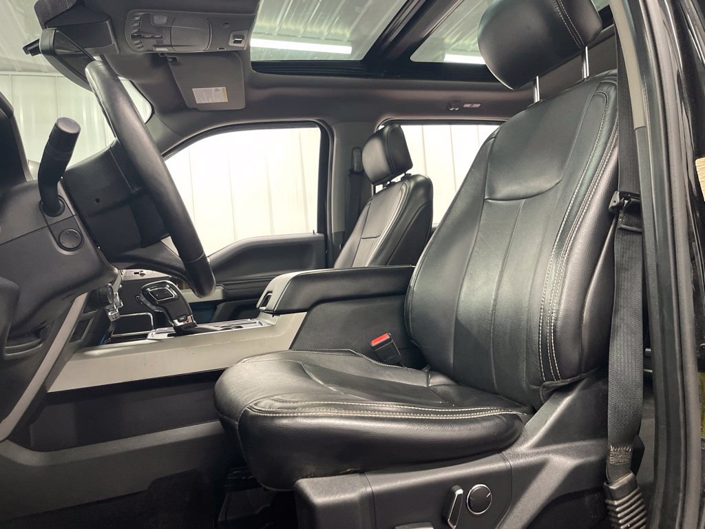 Used 2018 Ford F150 Lariat w/ Equipment Group 502A Luxury AWD/4WD image 12