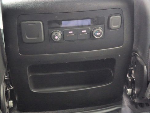 Used 2019 Chevrolet Tahoe LT image 25