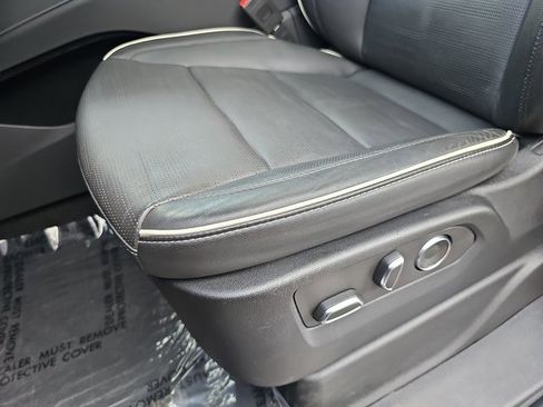 Certified 2023 Cadillac Escalade Sport w/ Touring Package image 32