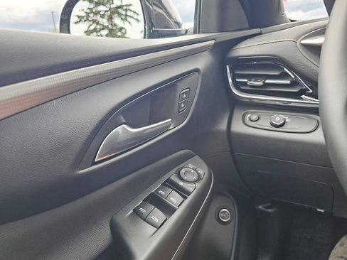 Used 2024 Buick Envista Avenir FWD image 32