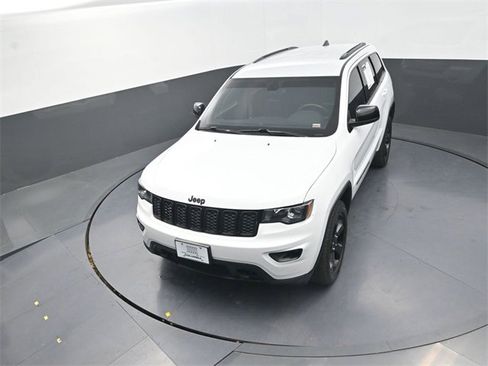 Used 2021 Jeep Grand Cherokee Freedom Edition image 11