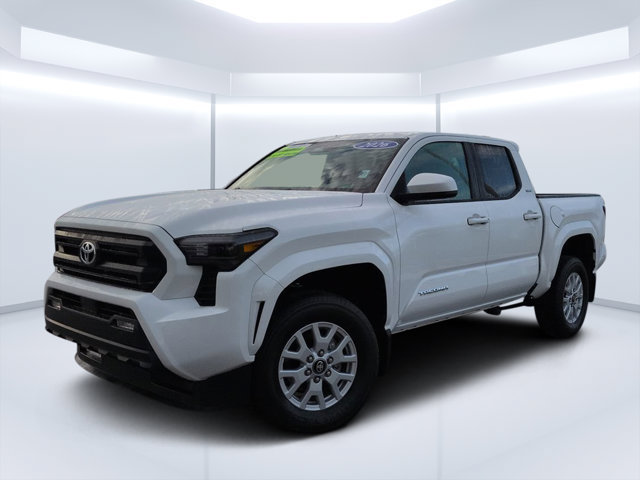 Used 2026 Toyota Tacoma SR5 RWD image 7