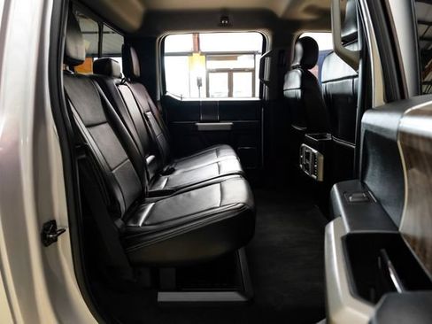 Used 2017 Ford F250 Lariat w/ Lariat Value Package AWD/4WD image 41