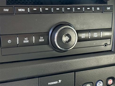Used 2017 Chevrolet Express 3500 image 4