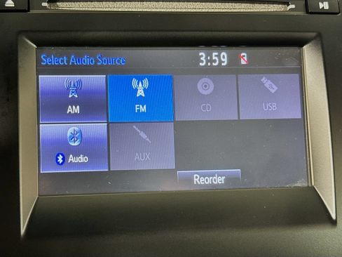 Used 2017 Toyota Camry SE FWD image 31