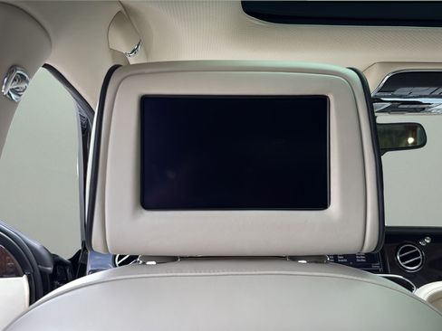 Used 2013 Bentley Mulsanne RWD image 30
