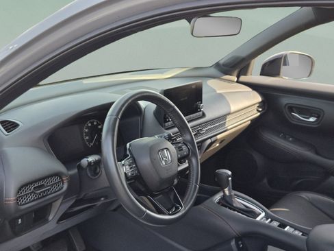 Used 2025 Honda HR-V Sport image 26