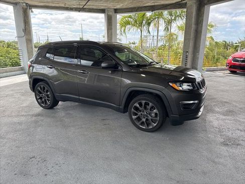 Certified 2021 Jeep Compass Latitude image 2