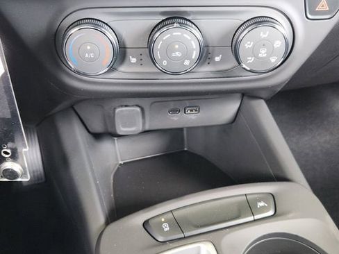 New 2026 Chevrolet Trax LS w/ LS Convenience Package image 15