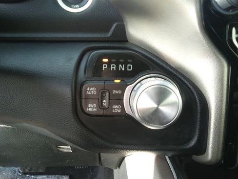 Used 2020 RAM 1500 Laramie image 32