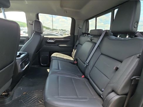 Used 2023 Chevrolet Silverado 1500 LTZ AWD/4WD image 10