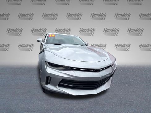 Used 2016 Chevrolet Camaro LT RWD image 3