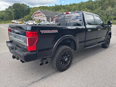Used 2022 Ford F250 Platinum w/ Tremor Off-Road Package image 3