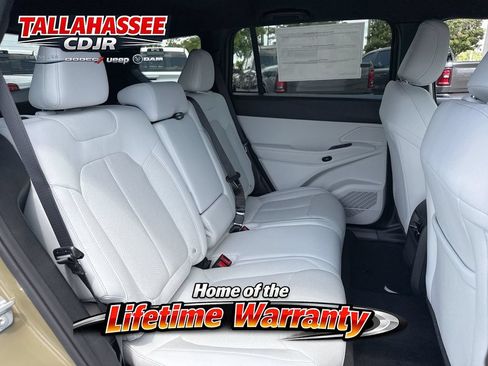 New 2026 Jeep Cherokee Laredo AWD/4WD image 26