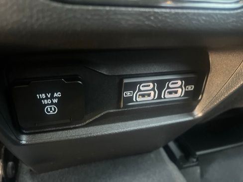 Used 2023 Jeep Grand Cherokee Altitude AWD/4WD image 19