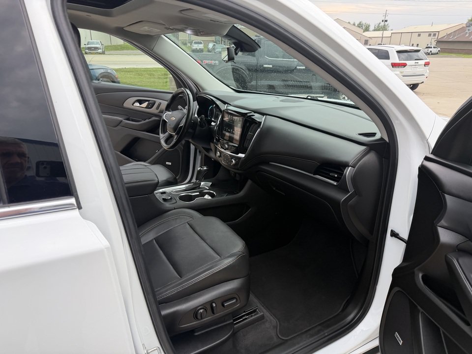 Used 2019 Chevrolet Traverse Premier w/ LPO, Floor Liner Package AWD/4WD image 19