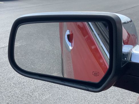 Used 2015 Chevrolet Equinox LT image 16