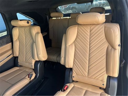 New 2025 Cadillac Escalade IQ Luxury 2 image 15