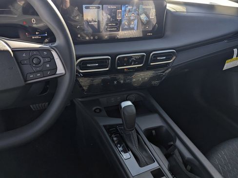 New 2026 Nissan Sentra SV w/ Floor Mat Package FWD image 10
