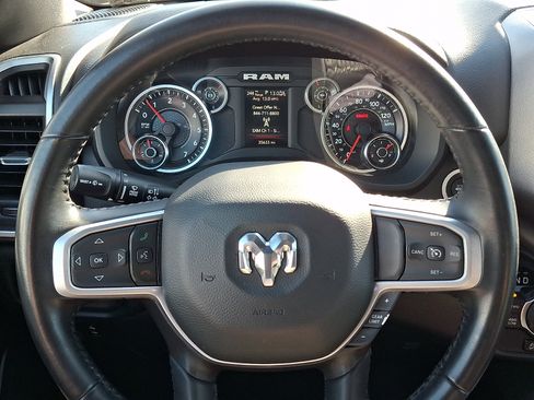 Used 2022 RAM 1500 Big Horn AWD/4WD image 18