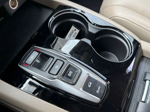 Used 2020 Honda Pilot Touring image 18