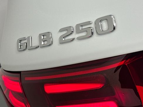 Certified 2026 Mercedes-Benz GLB 250 image 10