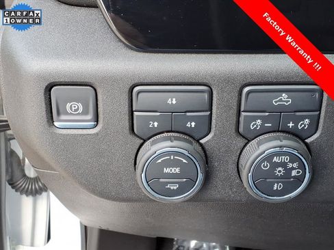 Used 2025 Chevrolet Silverado 2500 LT w/ Convenience Package image 27