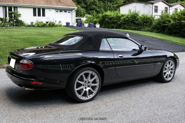 Used 2002 Jaguar XK8 Convertible RWD image 18
