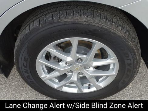 Used 2022 Chevrolet Equinox LT image 17