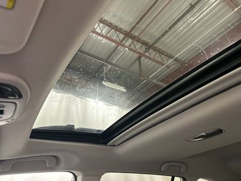 Used 2022 Subaru Outback Premium image 25