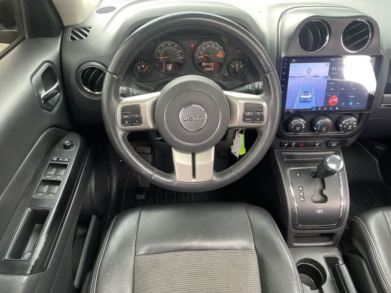 Used 2014 Jeep Patriot Latitude w/ Freedom Edition Package FWD image 11