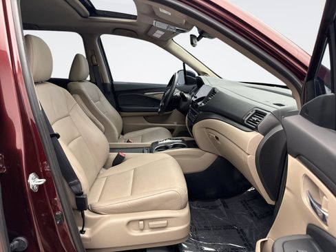 Used 2022 Honda Pilot Special Edition image 9