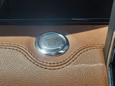 Certified 2023 Lincoln Navigator L Reserve RWD image 22