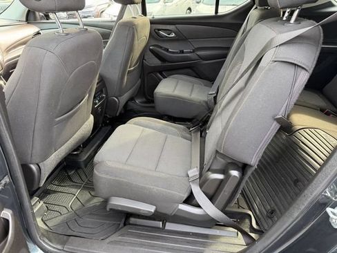 Used 2019 Chevrolet Traverse LT w/ LPO, Floor Liner Package AWD/4WD image 20