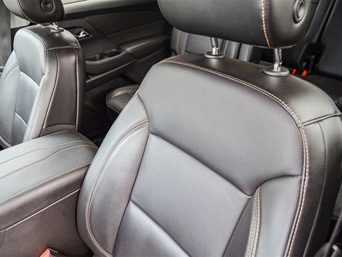 Used 2018 Chevrolet Traverse LT image 20