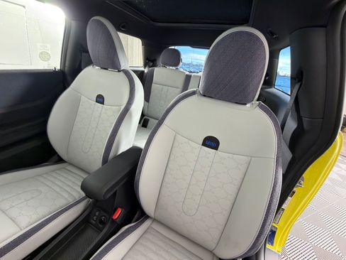 New 2026 MINI Cooper 2-Door Hardtop image 20