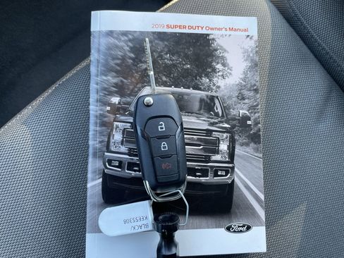 Used 2019 Ford F250 XLT image 45