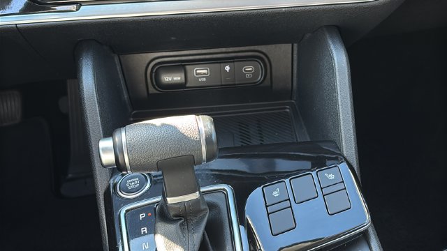 Used 2024 Kia Sportage EX FWD image 29