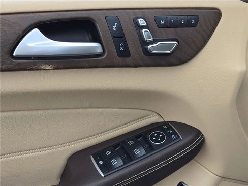 Used 2018 Mercedes-Benz GLE 350 4MATIC image 23