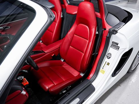 Used 2013 Porsche Boxster S RWD image 19