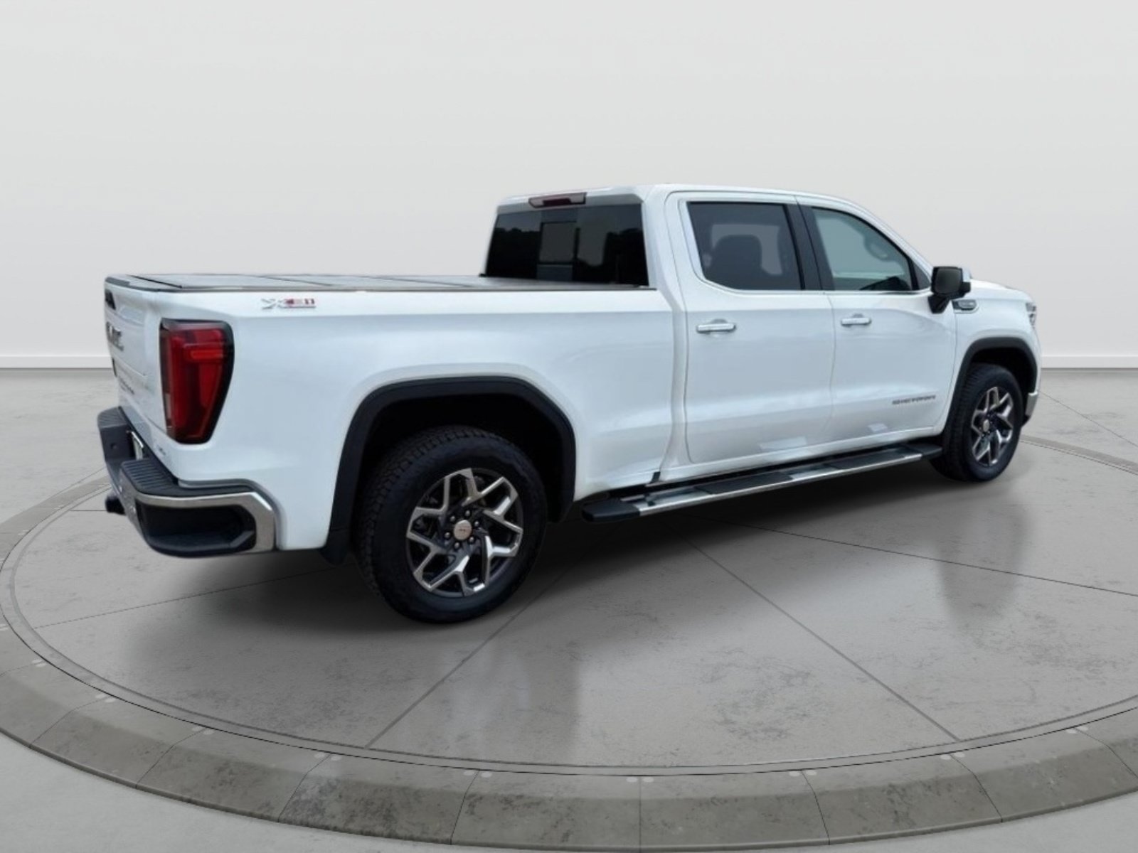 Used 2025 GMC Sierra 1500 SLT w/ SLT Premium Package AWD/4WD image 7